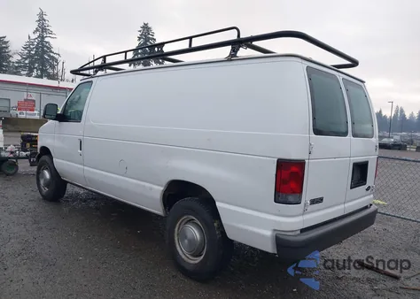 2005 Ford E-250 Commercial/Recreational z USA, uszkodzony, nr VIN 1FTNE24L35HA62847